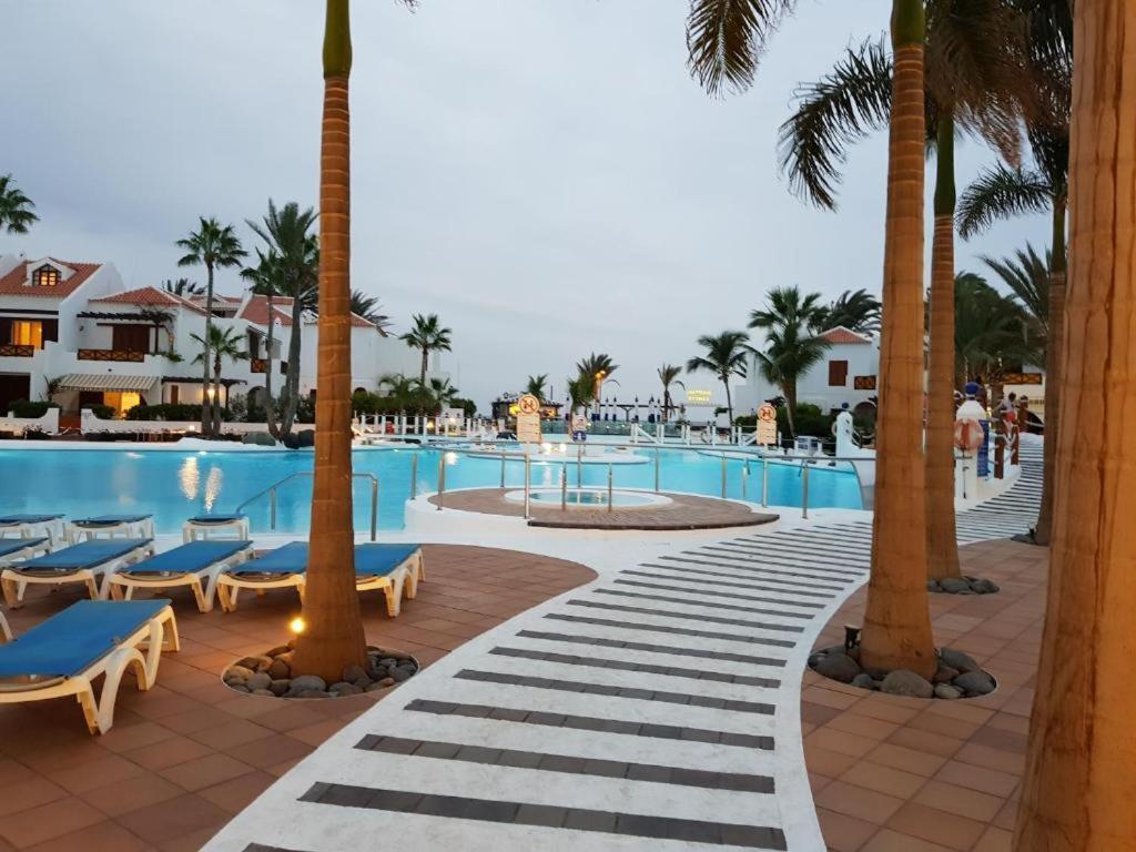 Parque Santiago 3 Luxery Apartment, Playa Las Americas, Arona, Tenerife Плая-де-лас-Америкас Экстерьер фото
